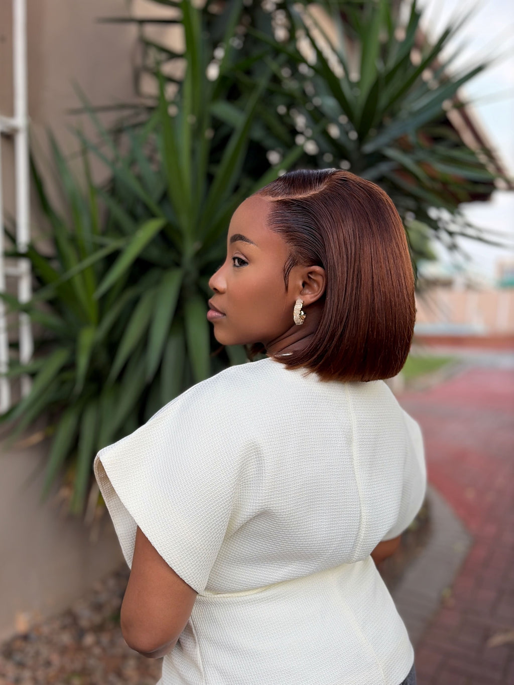 Vietnamese 13x4 Lace Wig Cardi Bob 10 Inch Col 4